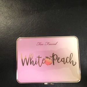 Too faced white peach eyeshadow palette